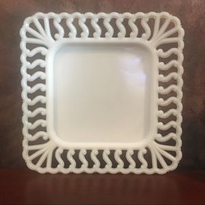 4 Westmoreland Square Plates “S” Lace,